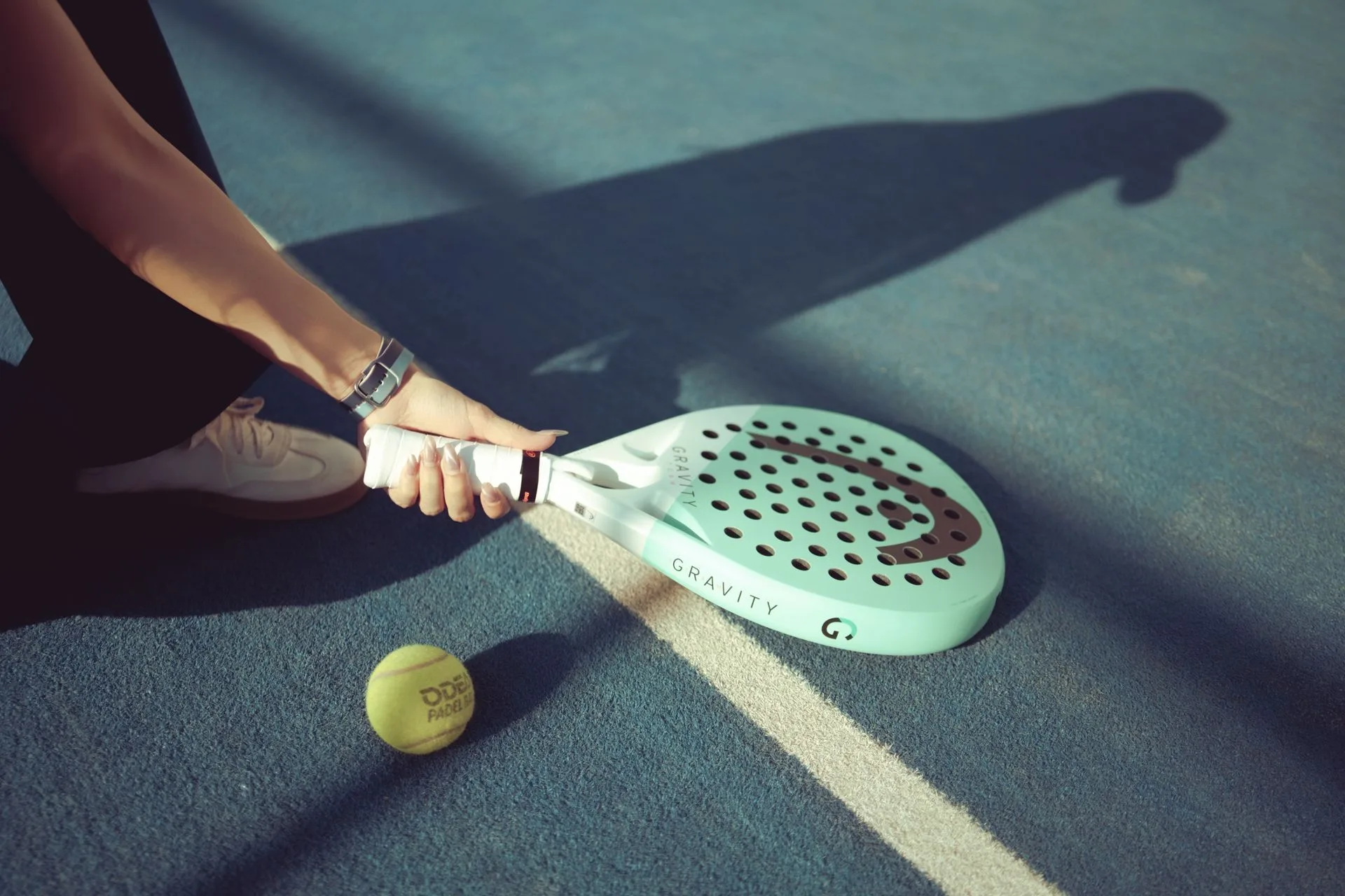 Ilustrasi court padel outdoor untuk SLF lapangan padel